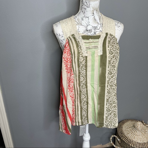 CAbi Tops - CAbi Womens Striped Lace Tank Top Blouse Green Red Floral Size Medium